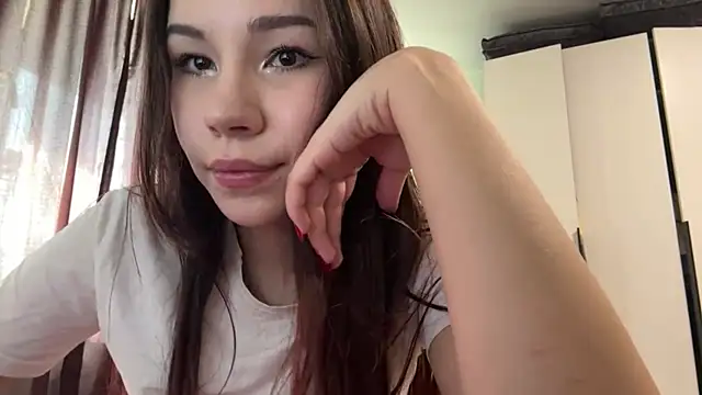 HotGirlMilla online show from 06/30/26, 02:29