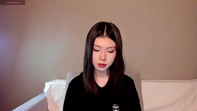 KiraSilkRabbit online show from 06/20/26, 12:41