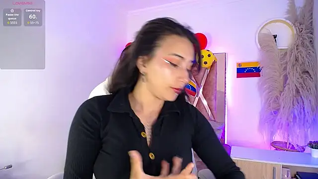 Camiila  1 online show from 07/16/26, 11:05