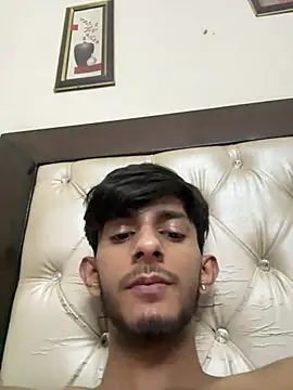 ronnnnn718 online show from 07/02/26, 09:26