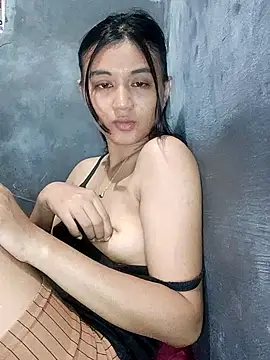 Snapshot of Rayya_4yy chatting on 07/19/26, 09:40 Rayya 4yy online show from 07/19/26, 09:40