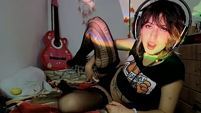 kittenpasive30 online show from 07/21/26, 02:47