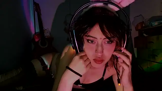 kittenpasive30 online show from 07/30/26, 04:00