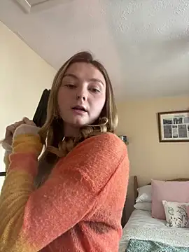 ChloeRaexox online show from 06/15/26, 03:36