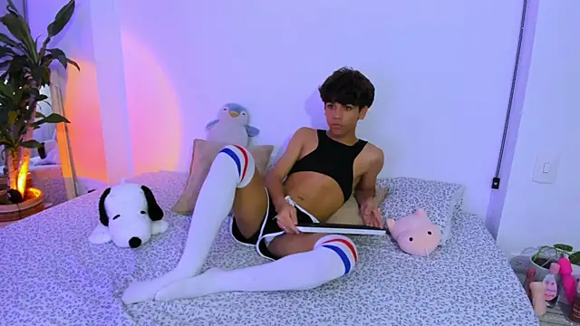 Samy Twink online show from 06/23/26, 02:42