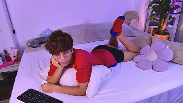 Samy Twink online show from 07/01/26, 01:18