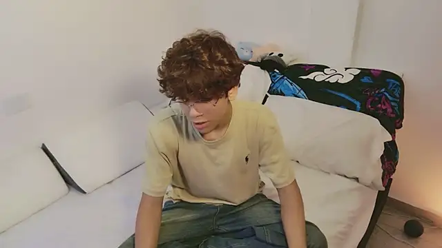 Samy Twink online show from 07/28/26, 04:30