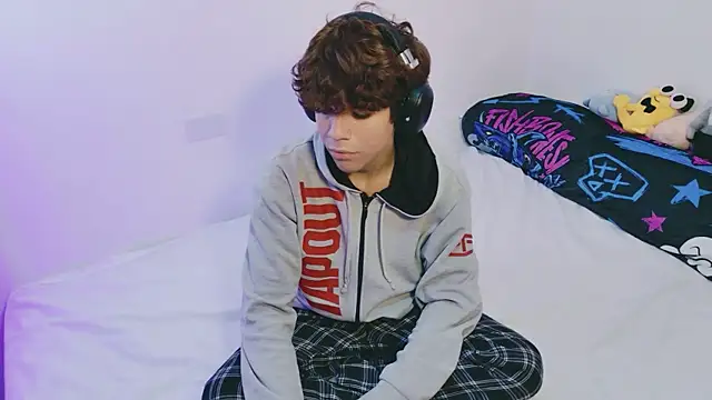 Samy Twink online show from 07/29/26, 03:37