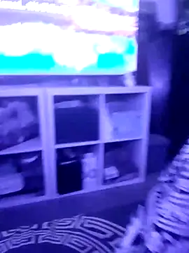 Junior 69   online show from 07/18/26, 02:05