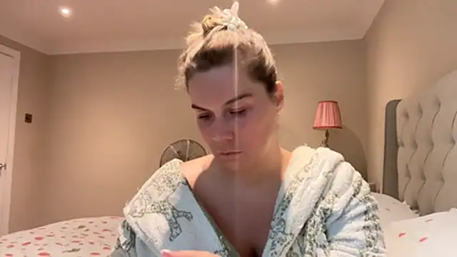 erincheshire online show from 06/12/26, 05:23