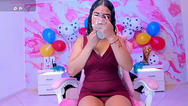 victoria rosee1 online show from 07/13/26, 04:04
