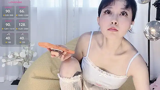 Snapshot of BabySnake chatting on 06/15/26, 08:27 BabySnake online show from 06/15/26, 08:27