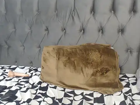 Loyal Alisha online show from 06/29/26, 10:15