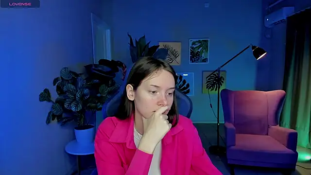 Eva Leeee online show from 07/02/26, 05:13