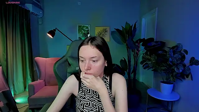 Eva Leeee online show from 07/03/26, 05:25
