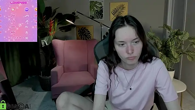 Eva Leeee online show from 07/22/26, 04:48