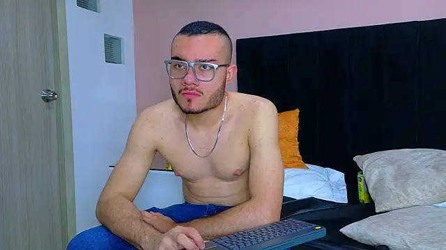 Matia Zelvya online show from 07/08/26, 12:31