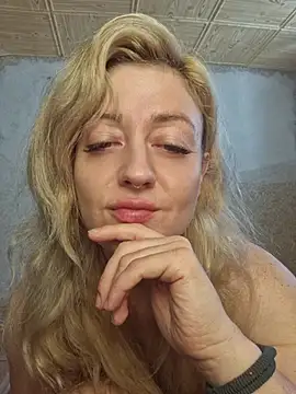 Amber-Blaze online show from 07/28/26, 08:32