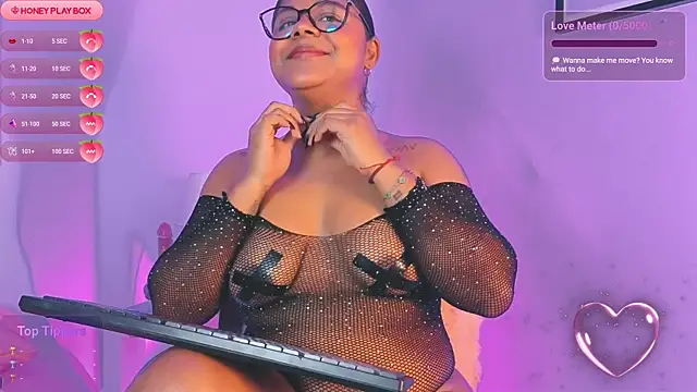 Snapshot of Chelseea_bluey chatting on 07/18/26, 12:48 Chelseea bluey online show from 07/18/26, 12:48