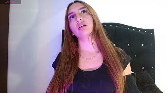 Leah mooon1 online show from 07/01/26, 12:01