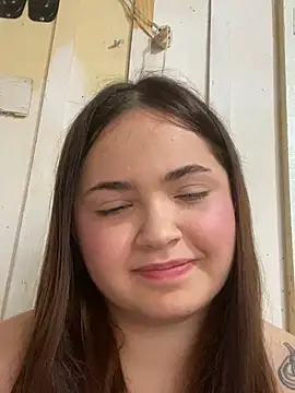 bella  hott online show from 07/31/26, 10:47