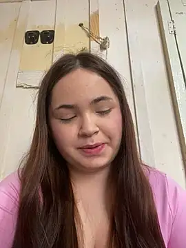 bella  hott online show from 08/04/26, 11:57