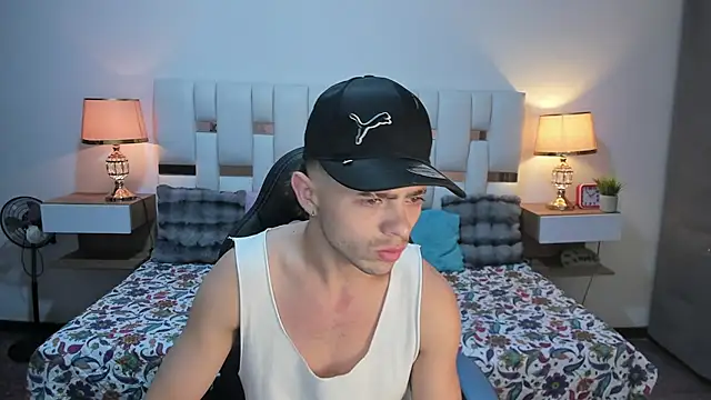 Zeus damian21 online show from 07/18/26, 03:11