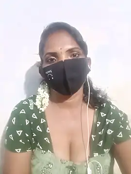 akshaya4311 online show from 06/17/26, 04:41