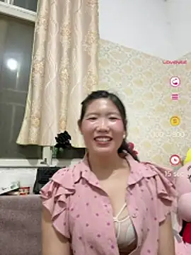 Snapshot of huangjialipao005 chatting on 06/24/26, 12:59 huangjialipao005 online show from 06/24/26, 12:59