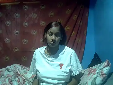 Snapshot of indianbeauty980 chatting on 08/08/26, 07:10 indianbeauty980 online show from 08/08/26, 07:10