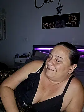 Snapshot of Madame100E chatting on 07/01/26, 10:42 Madame100E online show from 07/01/26, 10:42