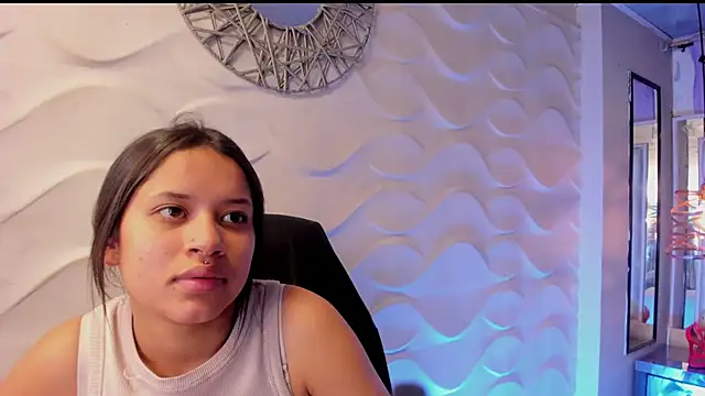 Snapshot of Tifanny-Val chatting on 06/30/26, 12:39 Tifanny-Val online show from 06/30/26, 12:39