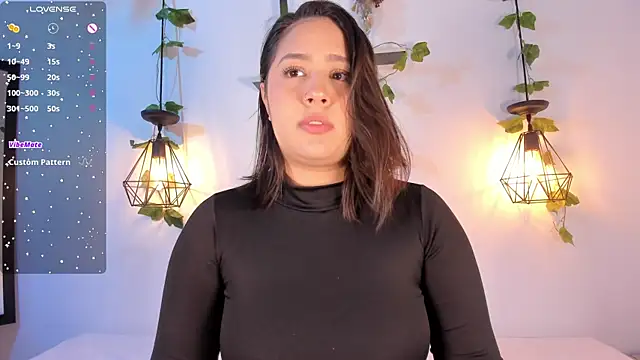 aisha duque  online show from 08/03/26, 07:50