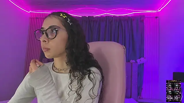 Sarah Moon1 online show from 06/15/26, 03:53