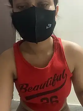 Snapshot of kavyq3791 chatting on 07/05/26, 04:25 kavyq3791 online show from 07/05/26, 04:25