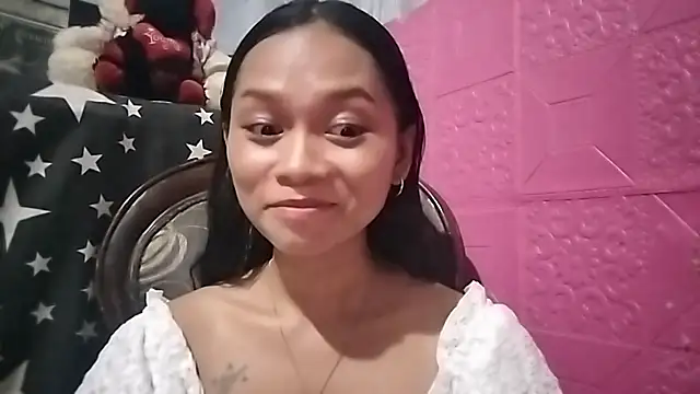 LonaSilvan online show from 06/15/26, 01:57