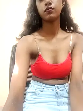 Snapshot of kavita_45 chatting on 07/25/26, 11:52 kavita 45 online show from 07/25/26, 11:52