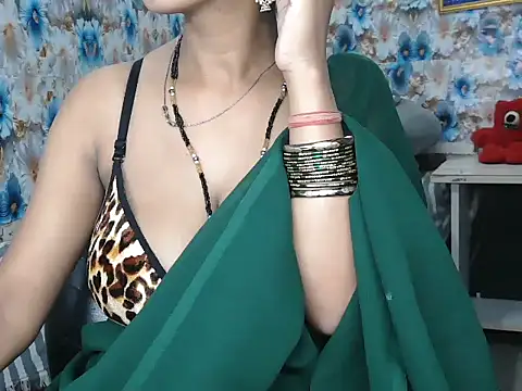 NottyMomo online show from 07/31/26, 03:33