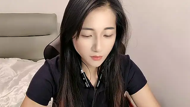 Qianqian-666 online show from 06/23/26, 12:25
