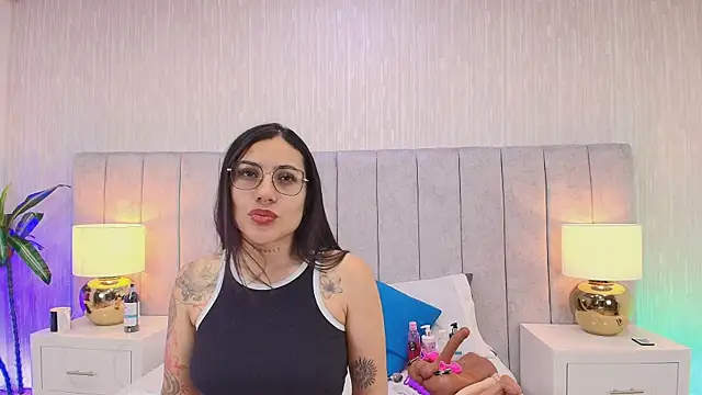 Tesalove 606 online show from 06/24/26, 04:55