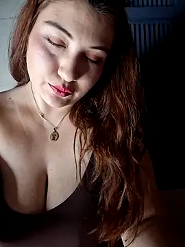 Rosa Phone online show from 06/14/26, 02:57