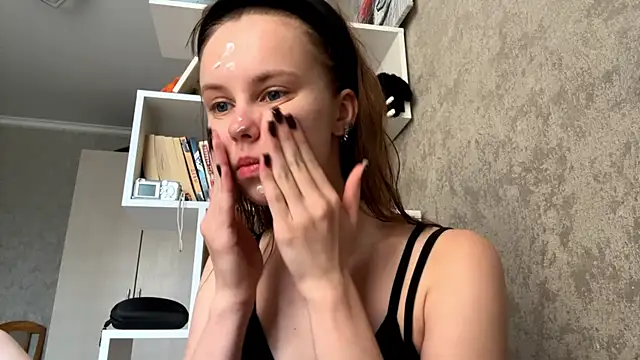 Mollybeans online show from 06/29/26, 01:11