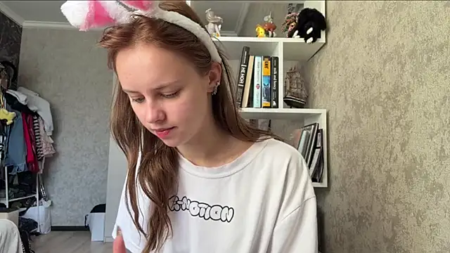 Mollybeans online show from 07/31/26, 09:09