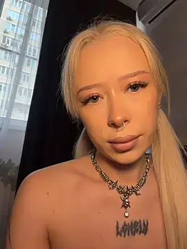 MaryChanXO online show from 08/02/26, 03:05