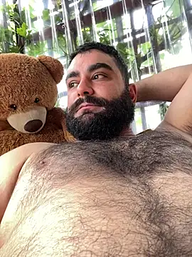 Snapshot of Bear-Dadd chatting on 07/21/26, 11:01 Bear-Dadd online show from 07/21/26, 11:01