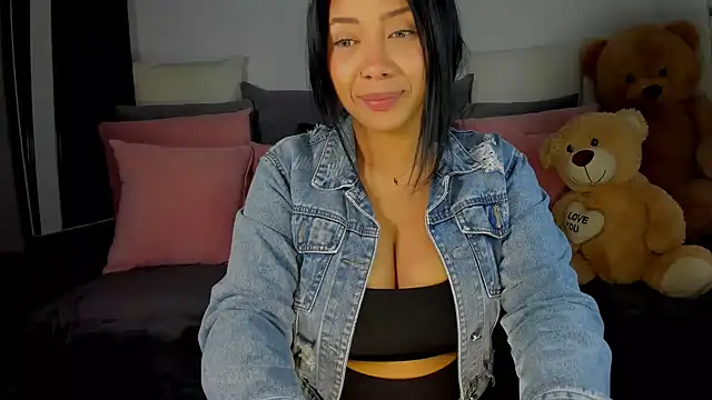 NicolePasqualott online show from 01/14/25, 08:15