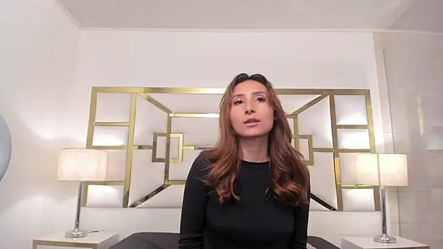 VivieneLuxe online show from 07/29/26, 07:39