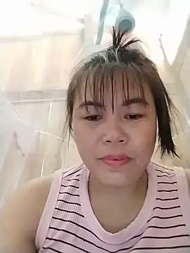 Snapshot of -Lemi- chatting on 06/15/26, 04:15 -Lemi- online show from 06/15/26, 04:15