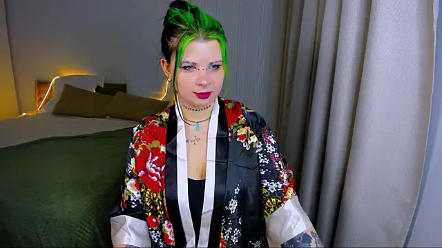 Snapshot of AliceSpencery chatting on 06/19/26, 02:54 AliceSpencery online show from 06/19/26, 02:54