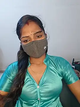 Snapshot of YALINITWO7_TAMIL chatting on 06/21/26, 09:56 YALINITWO7 TAMIL online show from 06/21/26, 09:56